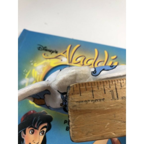 Disneys Aladdin Travels with Genie Childrens Story Book and Hand Puppet 90s 1993 - Picture 8 of 8